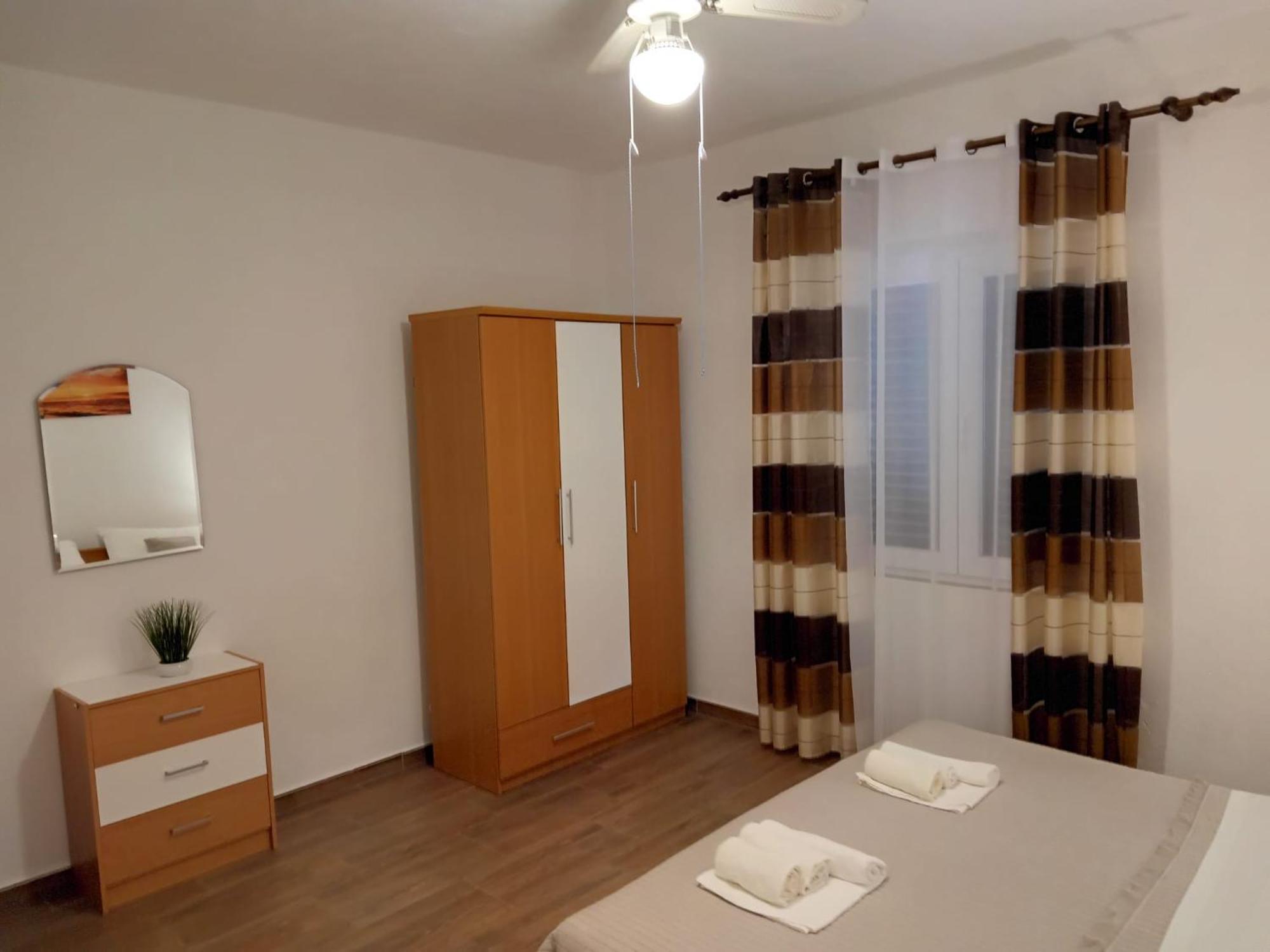Apartmani Goga セリネ エクステリア 写真